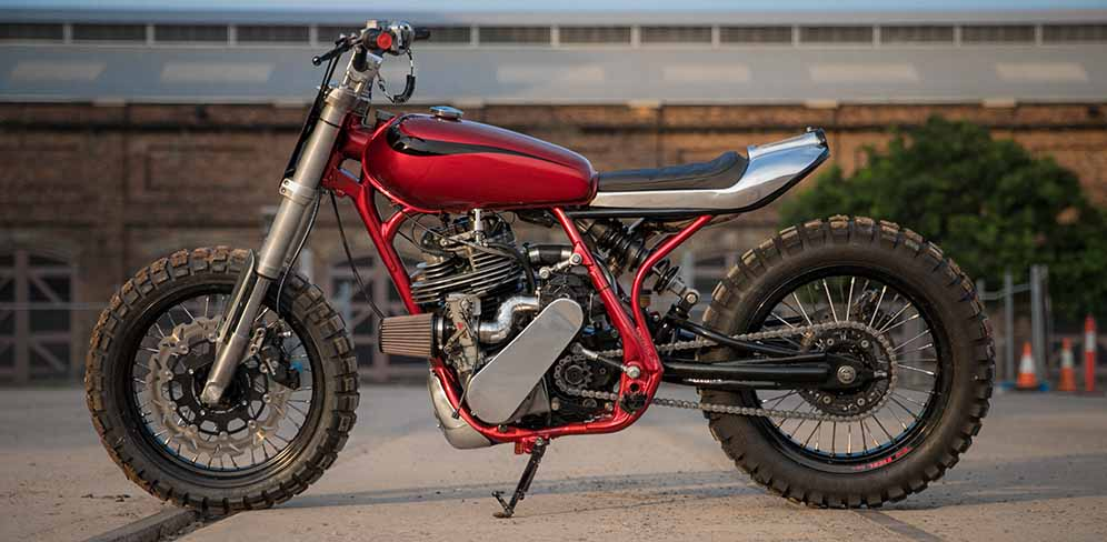 Yamaha SR400 Tracker Supercharger